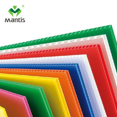 Warna PP Hollow Sheet 1.6mm-12mm Tebal Lembar Coroplast Kosong