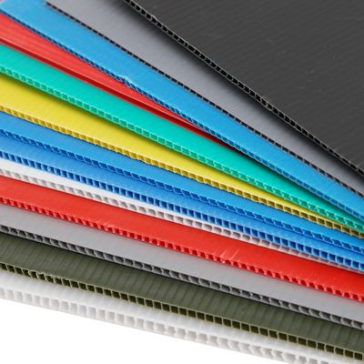 Plastik Bergelombang Papan Berongga PP Polypropylene Hollow Sheet Tebal 2mm-12mm