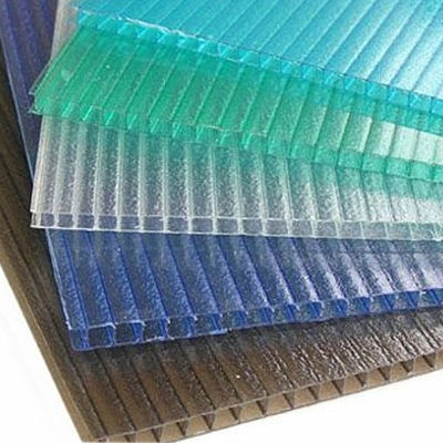 Lembaran Plastik Bergelombang Hijau 4mm 12x24 Corflute Hitam 5mm