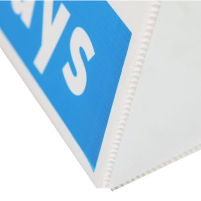 Tanda Segitiga Corflute Khusus Polypropylene Coroplast Blanks