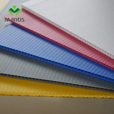 Warna PP Hollow Sheet 1.6mm-12mm Tebal Lembar Coroplast Kosong