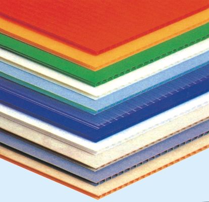 Lembar Correx Putih Polypropylene 4mm 2mm Lembaran Plastik Bergelombang