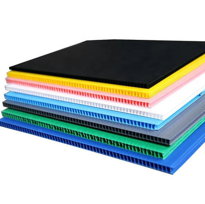 Disesuaikan PP Hollow Sheet Corrugated Plastic Coroplast Board