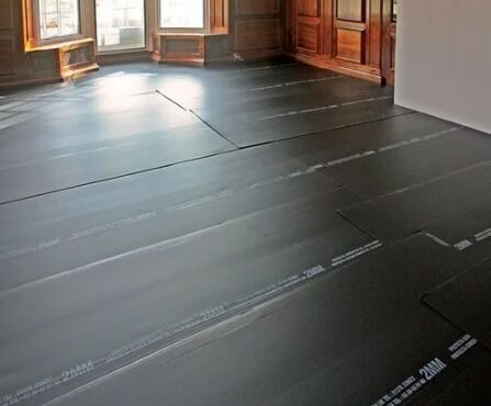 Lembar Corflute Lembar perlindungan plastik bergelombang ramah lingkungan yang dapat digunakan kembali yang dirancang untuk solusi perlindungan permukaan